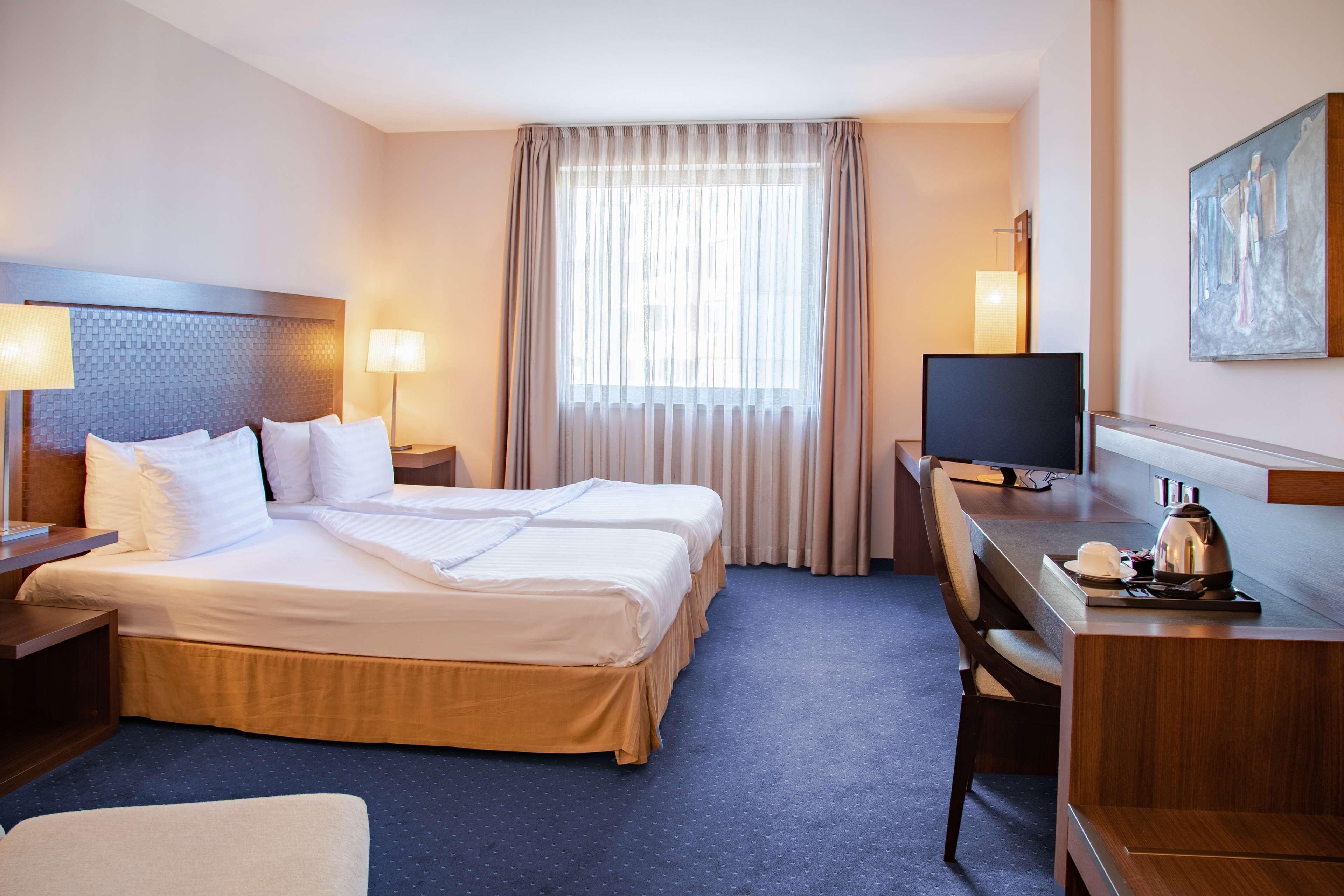 Metropolitan Hotel Sofia, A Member Of Radisson Individuals Exterior photo